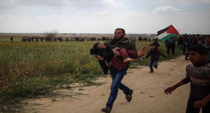 5 شهداء و370 إصابة قرب حدود غزة منذ انطلاق مسيرات "العودة"