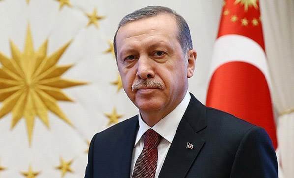 أردوغان: إرهابيو "بي كا كا" يلوحون بصور زعيمهم من سيارات الشرطة الألمانية 