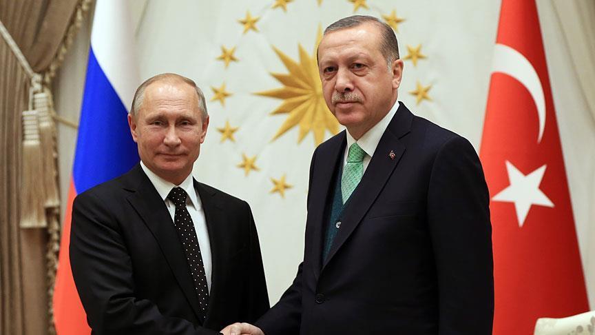 أردوغان وبوتين يبحثان هاتفيا الضربة العسكرية ضد النظام السوري