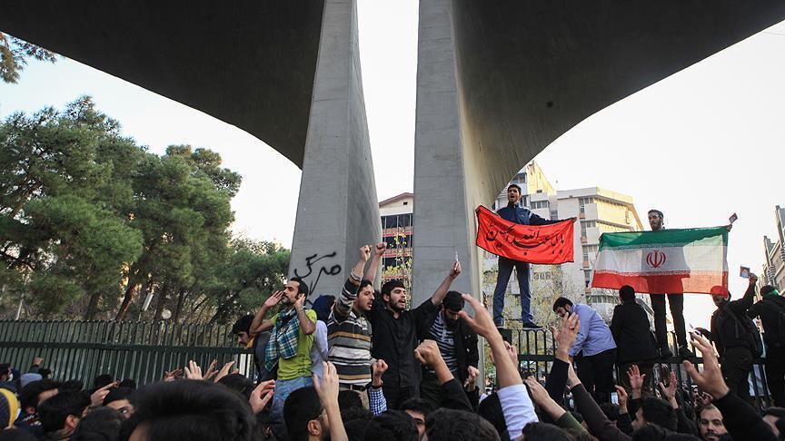 أكاديمي تركي: ربط مظاهرات إيران بجهات خارجية تجاهل للمشاكل الداخلية