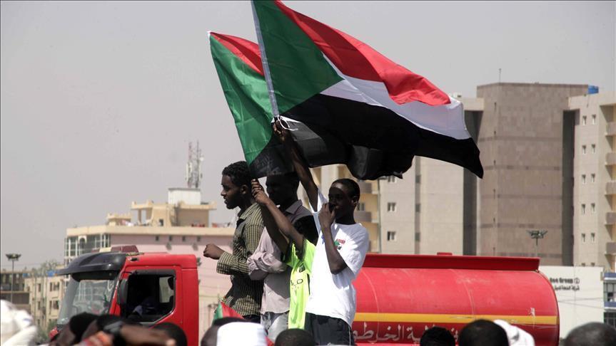 أكثر من ثلث السودانيين تحت خط الفقر