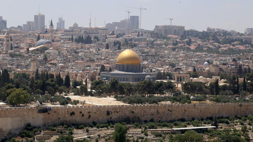 "أوقاف" القدس تغلق مُصلى "قبة الصخرة" بعد محاولة شرطي إسرائيلي اقتحامه