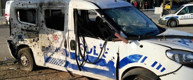 إصابة رجلي شرطة تركيين في هجوم استهدف سيارتهما جنوبي البلاد