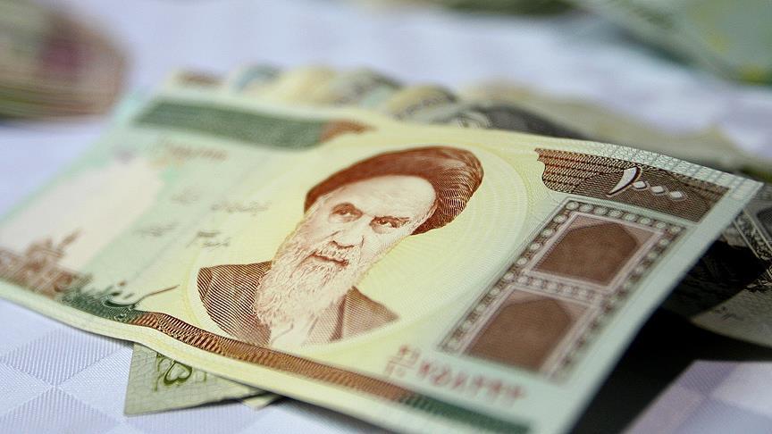 إيران.. الدولار يسجل رقمًا قياسيًا أمام التومان