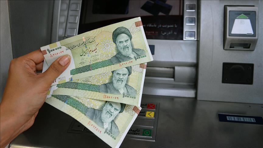 إيران توافق على بيع 3 ملايين برميل نفط بالعملة المحلية