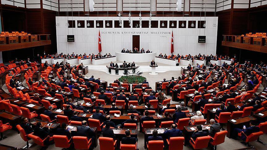 البرلمان التركي يتسلم مذكرة تمديد حالة الطوارئ 3 أشهر إضافية