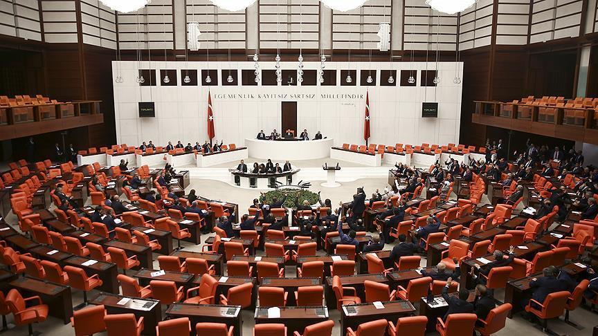 البرلمان التركي يمدد حالة الطوارئ 3 أشهر إضافية