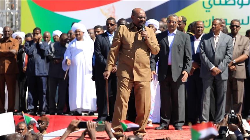 البشير: السودان لن ينهار وجاهزون لتسليم السلطة للشباب