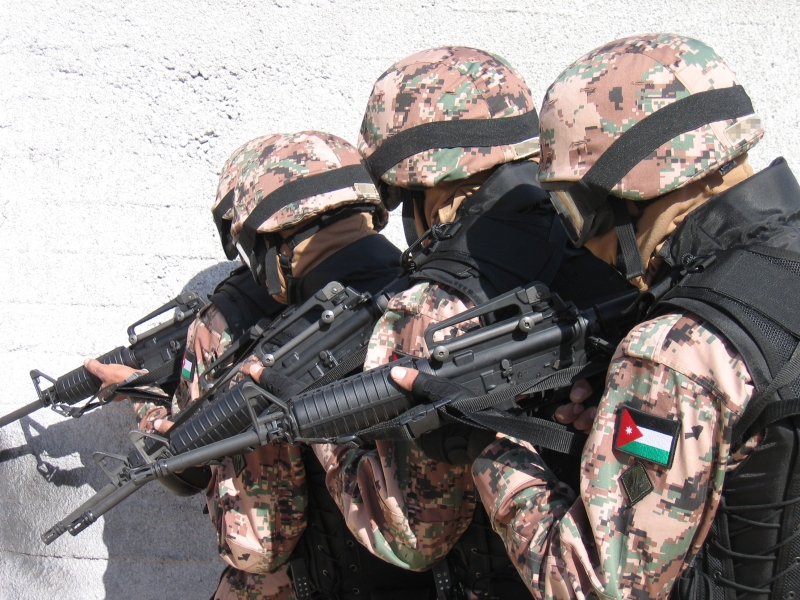 الجيش الأردني يعلن مقتل متسللين اثنين من الأراضي السورية 