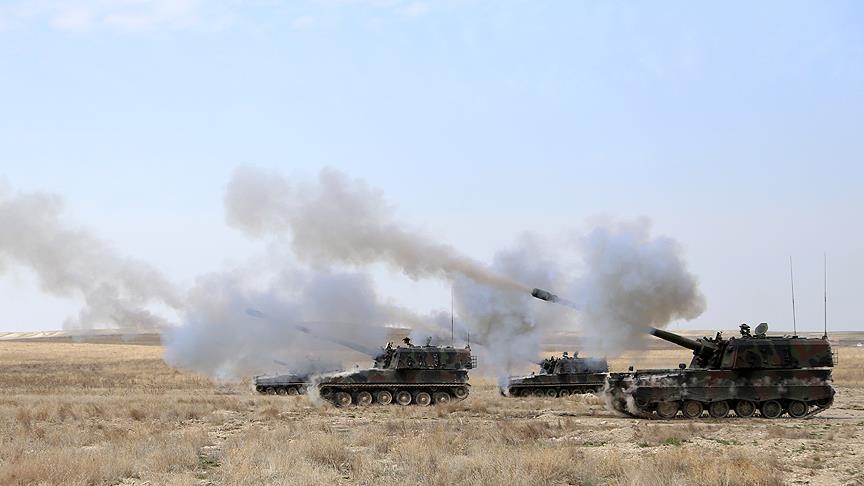 الجيش التركي يرد على مصادر نيران أطلقها إرهابيو "ب ي د"