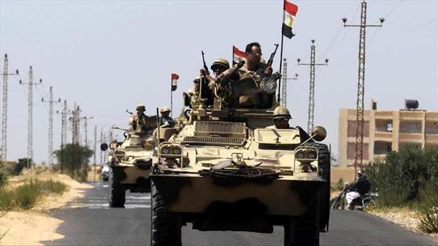 الجيش المصري: مقتل "مسلح" وتوقيف 6 شمالي سيناء