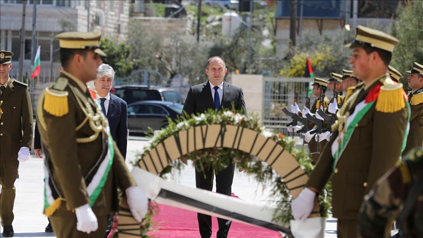 الرئيس البلغاري يصل رام الله في زيارة تستغرق عدة ساعات