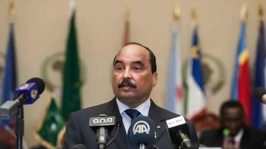 الرئيس الموريتاني يدعو إلى وقف المبادرات المطالبة بالتمديد له