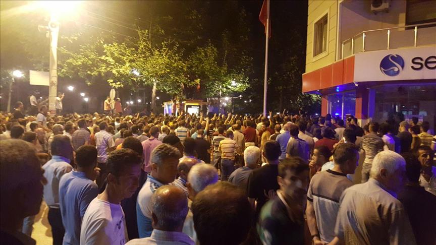 السلطات التركية تكشف هوية الشخص الذي قتل الشرطي غربي البلاد