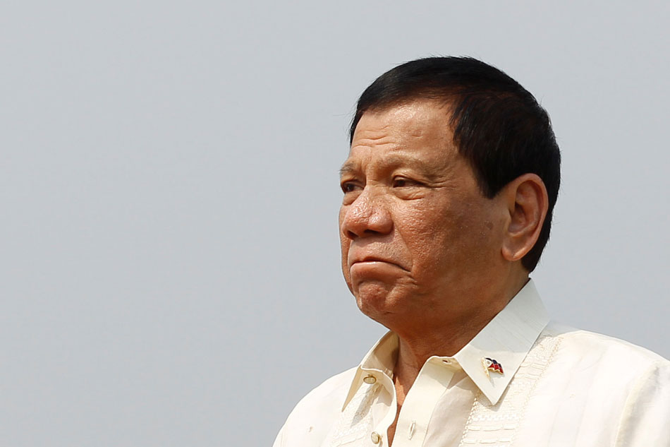 الفلبين تدعو دولا لعدم التدخل في خلافها مع بكين بشأن بحر الصين الجنوبي