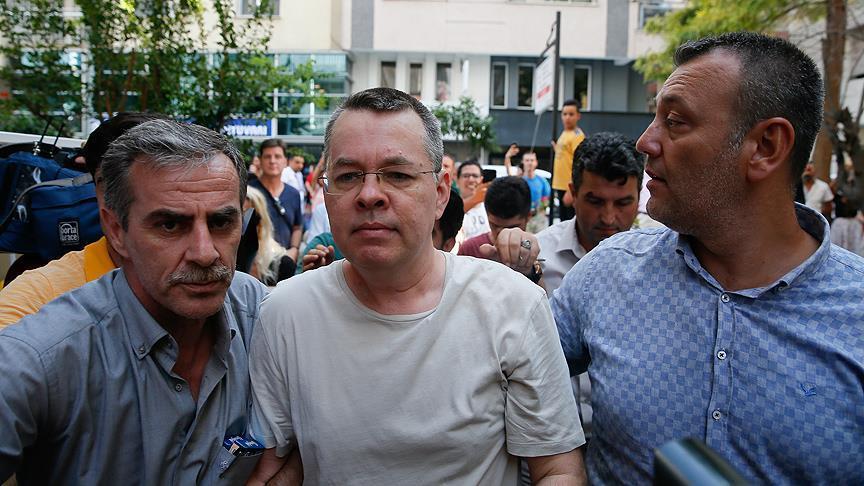 القضاء التركي يرفض مجددا رفع الإقامة الجبرية عن القس برانسون