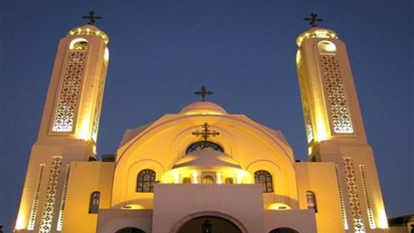 الكنيسة المصرية تعلن انتهاء أبرز أزماتها الداخلية مع الحكومة بمقابل مالي 