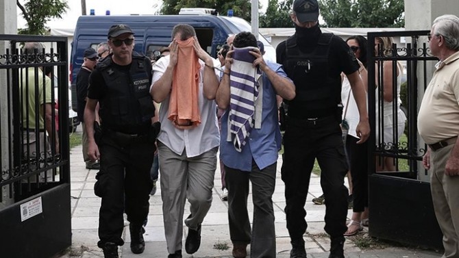اليونان ترفض تسليم 3 انقلابيين لتركيا