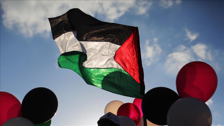 بدء توافد المواطنين نحو حدود غزة للمشاركة في جمعة رفع العلم