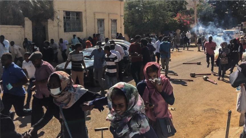تجدد الاحتجاجات بالخرطوم عقب صلاة الجمعة
