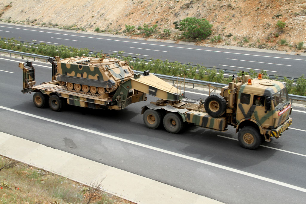 تعزيزات تركية عسكرية تصل كليس الحدودية مع سوريا