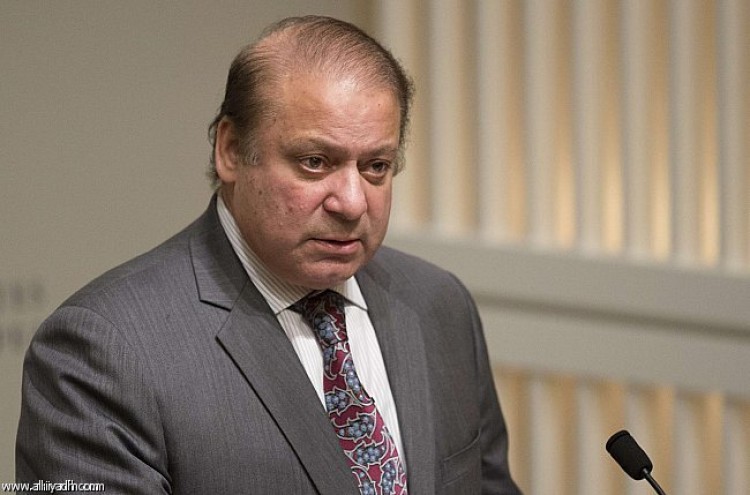 رئيس وزراء باكستان يقترح الوساطة لحل الأزمة الخليجية