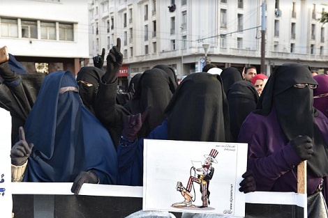 سلفيون بالمغرب يحتجون على منع إنتاج وتسويق البرقع
