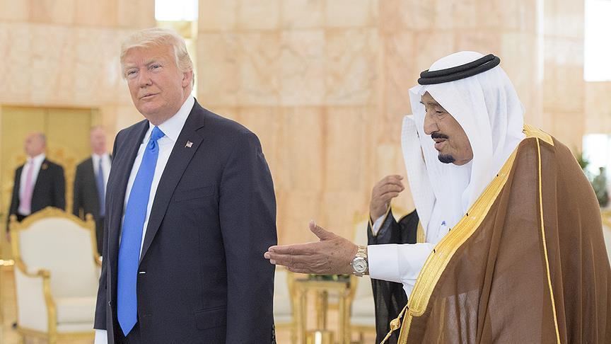 سيناتور أمريكي: علينا إعادة النظر في جميع علاقاتنا مع السعودية