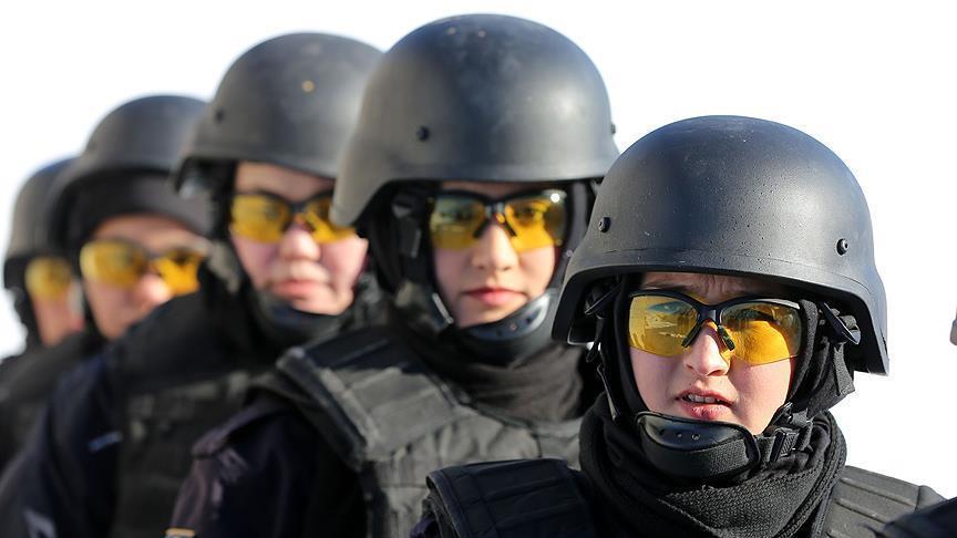 شرطيات أفغانيات يتلقين تدريبات في تركيا في ظروف الشتاء القاسية (تقرير)