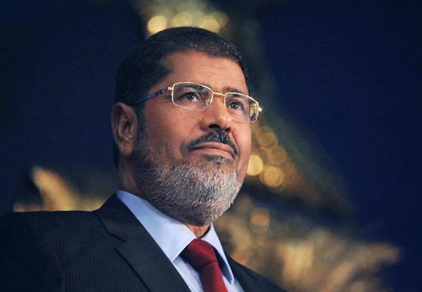 مرسي في 2017.. حكمان نهائيان وتراجع صحي و3 سيناريوهات مستقبلية 