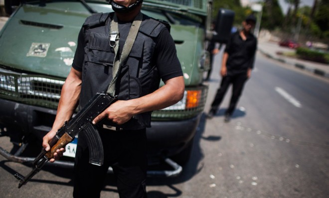 مقتل شرطي مصري إثر إطلاق نار من مجهولين