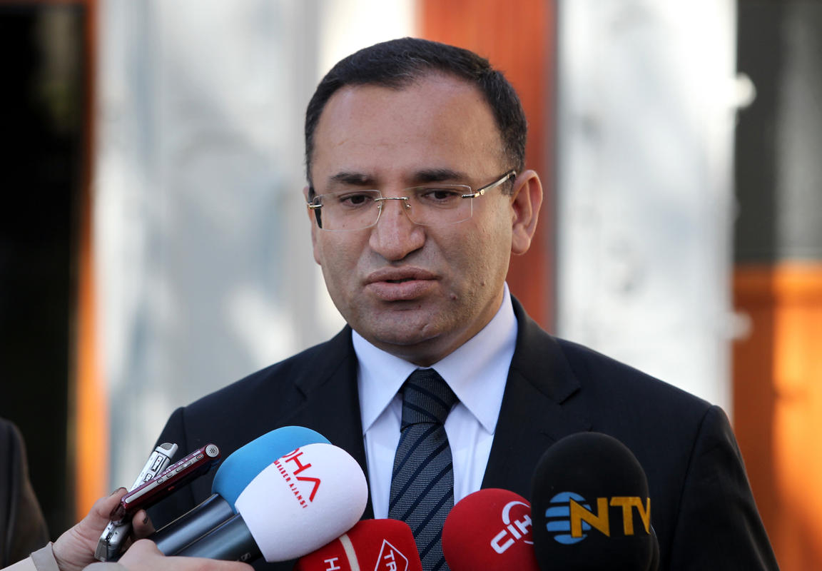 وزير العدل التركي: جميع المعطيات تشير لصلة داعش بهجوم رأس السنة (محدث) 