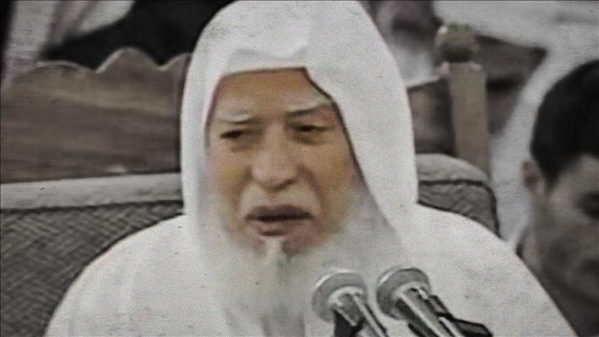 وفاة العلامة "أبو بكر الجزائري" بالسعودية بعد نصف قرن في خدمة الإسلام